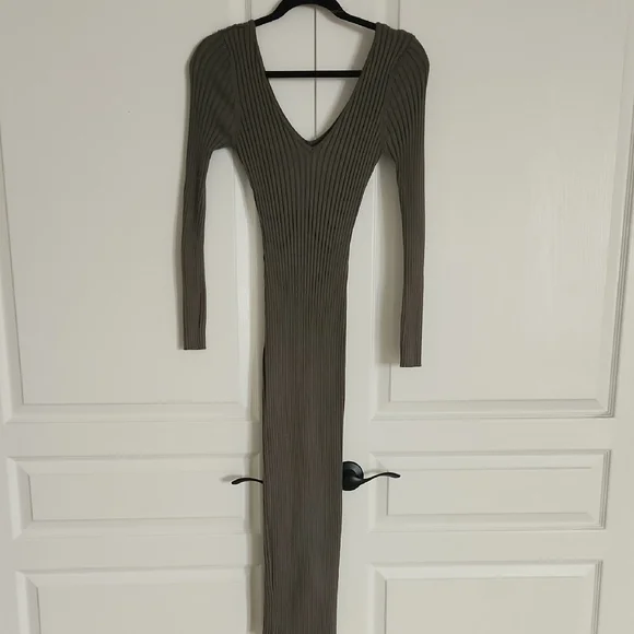 Hera Collection Ribbed Dress - Picture 1 of 3